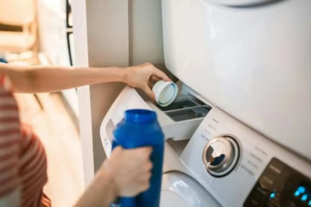 Non lavare i cuscini in lavatrice senza questi accorgimenti Non lavare i cuscini in lavatrice senza questi accorgimenti