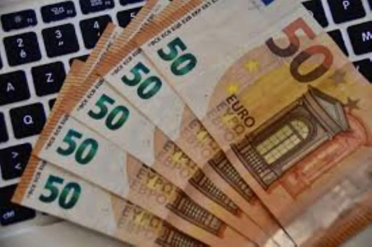 La sorprendente vicenda di un milionario tra pranzi d’affari esclusivi amicizie e misteri mai rivelati Immagine selezionata