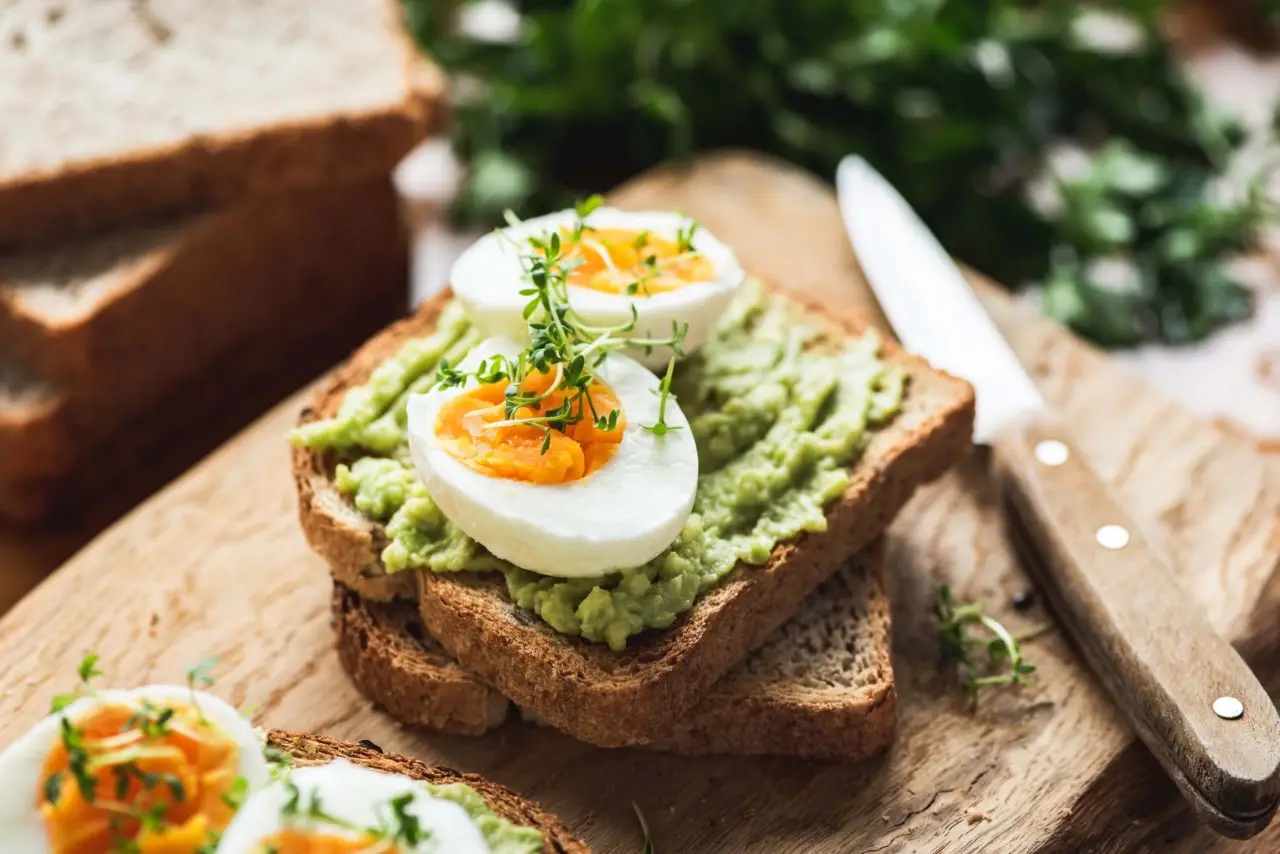 Guida alla colazione ideale per mantenere stabili i livelli di glicemia Immagine selezionata