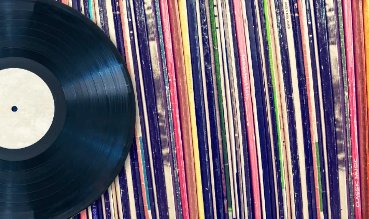 Strategie per ottenere il massimo valore dalla vendita di dischi in vinile Strategie per ottenere il massimo valore dalla vendita di dischi in vinile